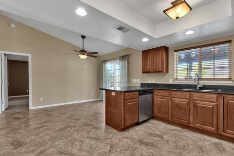 4654 E Fox Cir, Mesa, AZ 85205 photo 9
