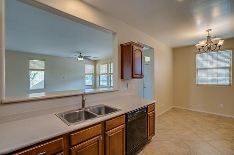 3626 E Hyatt Ln, Gilbert, AZ 85295 photo 9
