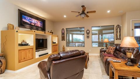 231 E Desert Hills Dr, Phoenix, AZ 85086 photo 5