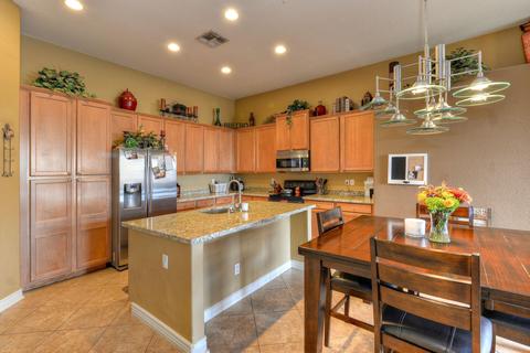 3964 E Remington Dr, Gilbert, AZ 85297 photo 2