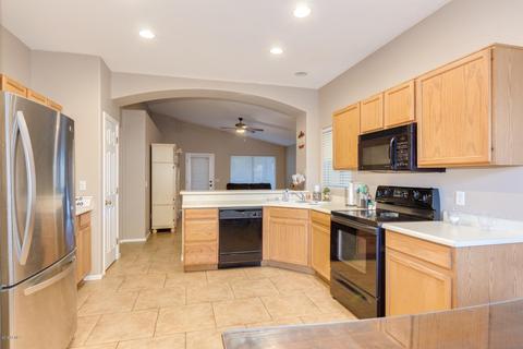 5728 E Garnet Cir, Mesa, AZ 85206 photo 4