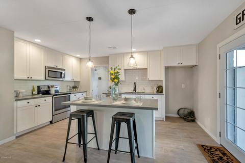 3436 E Capri Ave, Mesa, AZ 85204 photo 2