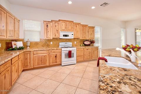 4686 E Blue Spruce Ln, Gilbert, AZ 85298 photo 11