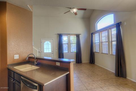 3712 E Kerry Ln, Phoenix, AZ 85050 photo 6