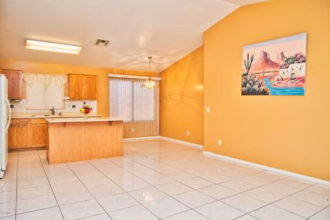 1941 E Phelps Rd, Phoenix, AZ 85022 photo 4