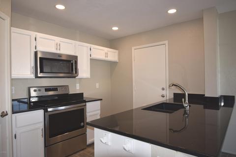 221 E Danbury Rd, Phoenix, AZ 85022 photo 10