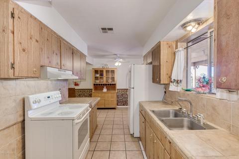 548 E Franklin Ave E, Mesa, AZ 85204 photo 11