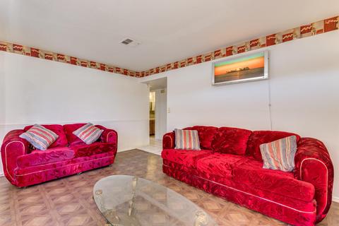 548 E Franklin Ave E, Mesa, AZ 85204 photo 6