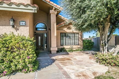 946 E Divot Dr, Tempe, AZ 85283 photo 1