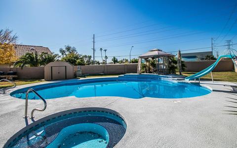 946 E Divot Dr, Tempe, AZ 85283 photo 4