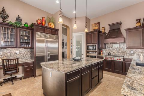 8421 E Leonora St, Mesa, AZ 85207 photo 5