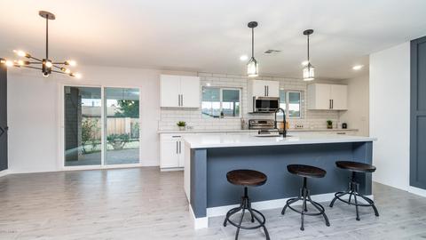2839 E Mercer Ln, Phoenix, AZ 85028 photo 8