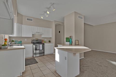 4504 E Glenhaven Dr, Phoenix, AZ 85048 photo 5