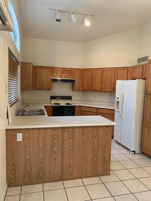 1315 E Angela Dr, Phoenix, AZ 85022 photo 5