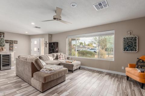 2702 E Cannon Dr, Phoenix, AZ 85028 photo 2
