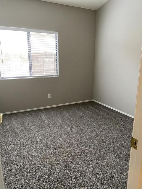 3928 E Kerry Ln, Phoenix, AZ 85050 photo 10