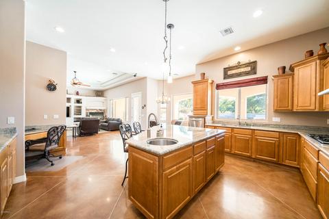 2083 E Sanoque Blvd, Gilbert, AZ 85298 photo 24