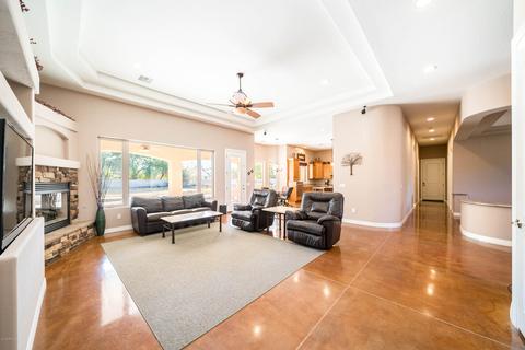 2083 E Sanoque Blvd, Gilbert, AZ 85298 photo 15