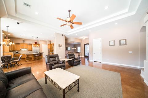 2083 E Sanoque Blvd, Gilbert, AZ 85298 photo 17