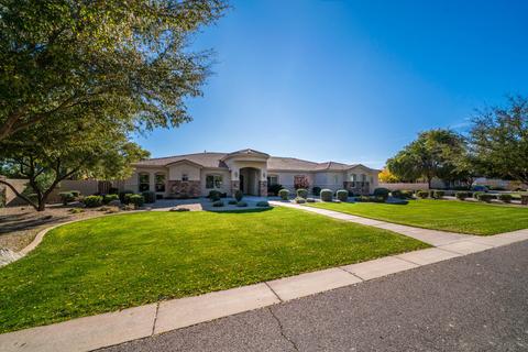 2083 E Sanoque Blvd, Gilbert, AZ 85298 photo 3