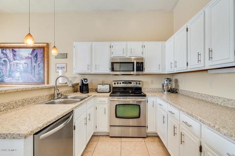 3749 E Taro Ln, Phoenix, AZ 85050 photo 12