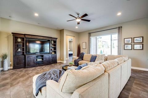 912 E Parkview Dr, Gilbert, AZ 85295 photo 6