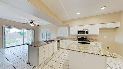 4301 E Desert Ln, Gilbert, AZ 85234 photo 6