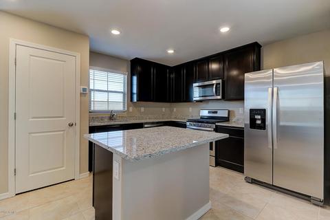 3923 S 79th Dr, Phoenix, AZ 85043 photo 4
