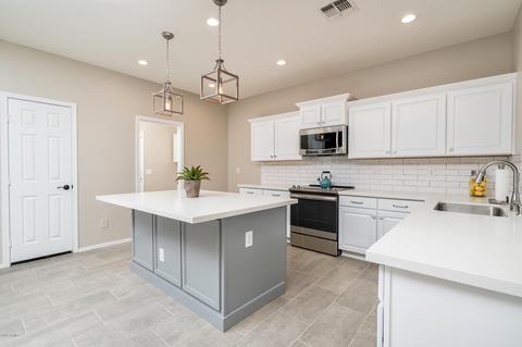 1910 E Patrick Ln, Phoenix, AZ 85024 photo 6