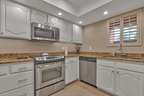 4303 E Cactus Rd #127, Phoenix, AZ 85032 photo 2