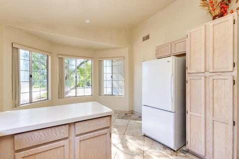 4316 E Siesta Ln, Phoenix, AZ 85050 photo 9