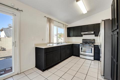 1738 E Carter Rd, Phoenix, AZ 85042 photo 10