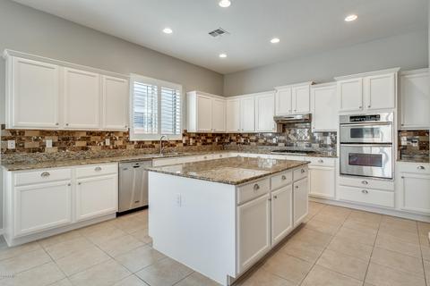 3658 E Ravenswood Dr, Gilbert, AZ 85298 photo 2