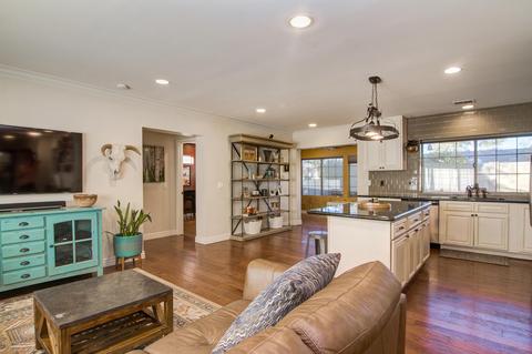 3802 N 35th Pl, Phoenix, AZ 85018 photo 9