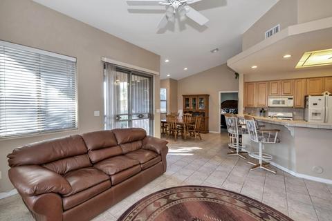 4202 E Broadway Rd #5, Mesa, AZ 85206 photo 3