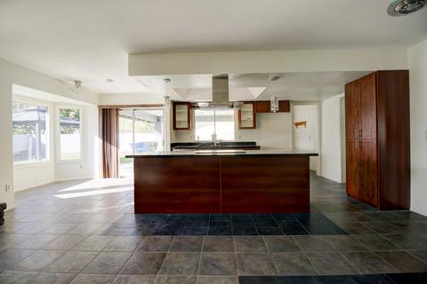 227 E Angela Dr, Phoenix, AZ 85022 photo 4