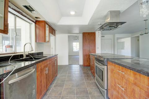227 E Angela Dr, Phoenix, AZ 85022 photo 10