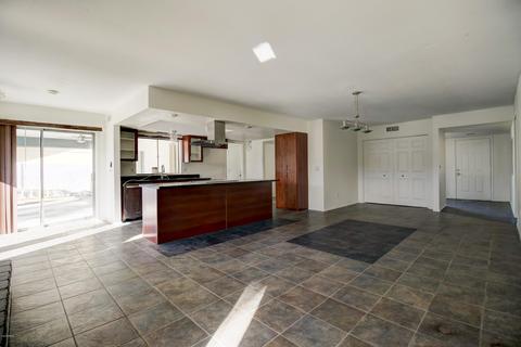 227 E Angela Dr, Phoenix, AZ 85022 photo 8