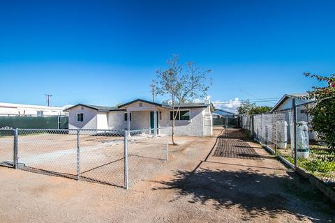 1209 S Lawson Dr, Apache Junction, AZ 85120 photo 1