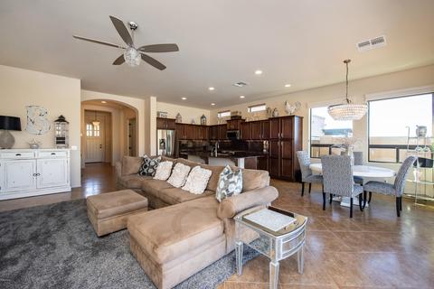 8724 E Jacaranda St, Mesa, AZ 85207 photo 4
