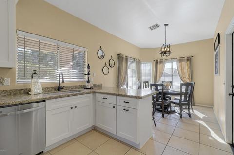 3292 E Sandy Way, Gilbert, AZ 85297 photo 7
