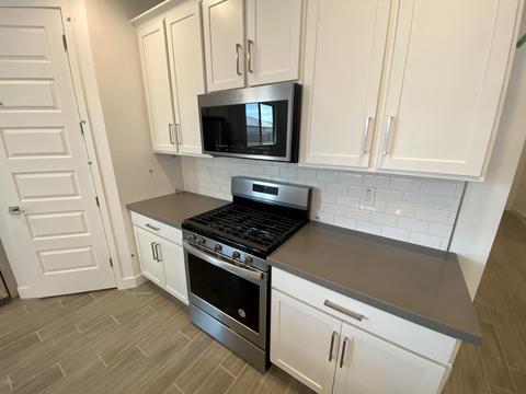 10119 E Revolution Dr, Mesa, AZ 85212 photo 6