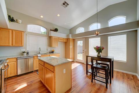 10109 E Carmel Ave, Mesa, AZ 85208 photo 2