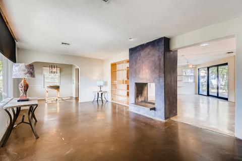36 E Orange Dr, Phoenix, AZ 85012 photo 2