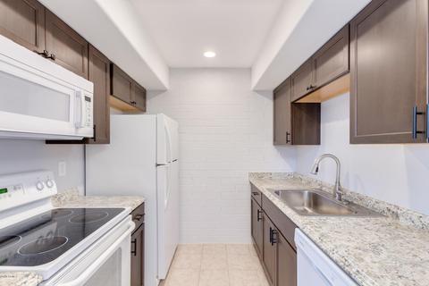 1006 E Diamond Dr, Tempe, AZ 85283 photo 8