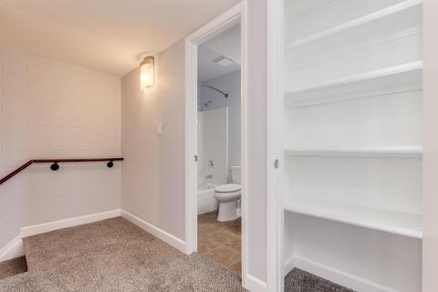 1006 E Diamond Dr, Tempe, AZ 85283 photo 15