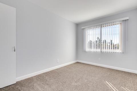 1006 E Diamond Dr, Tempe, AZ 85283 photo 11