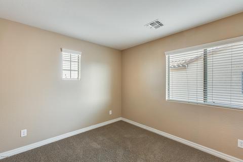 2733 E Rakestraw Ln, Gilbert, AZ 85298 photo 4