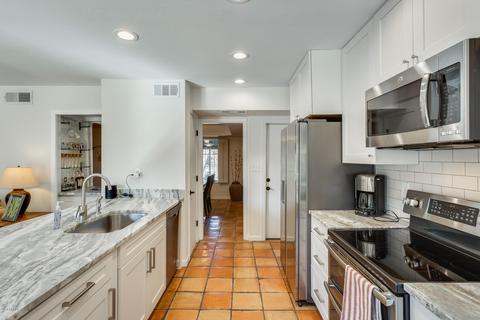 2829 E Gelding Dr, Phoenix, AZ 85032 photo 15