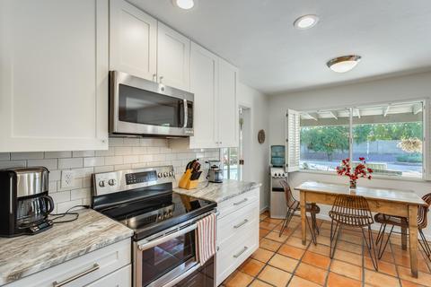 2829 E Gelding Dr, Phoenix, AZ 85032 photo 12